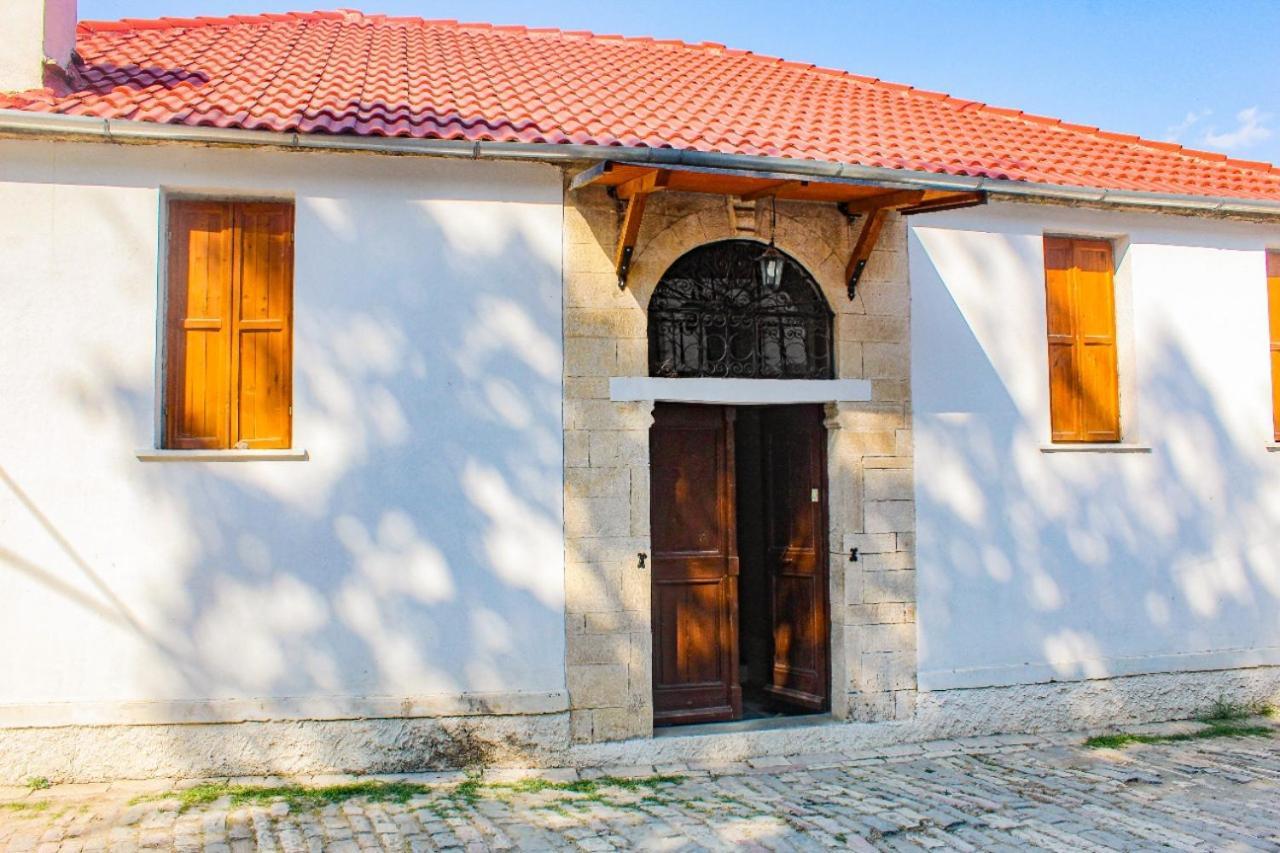 Silver Hill Guesthouse Gjirokaster Exterior photo