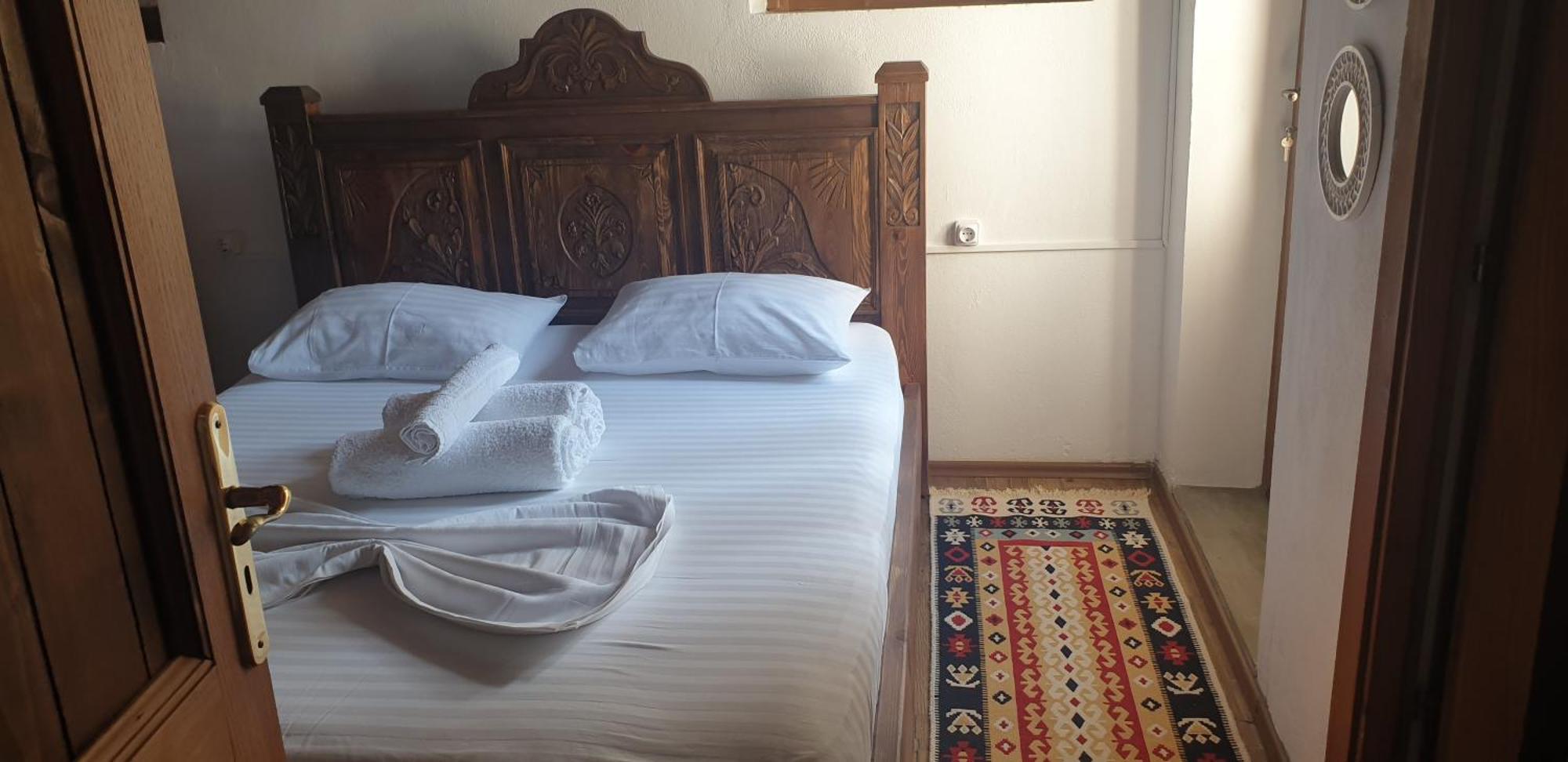 Silver Hill Guesthouse Gjirokaster Room photo