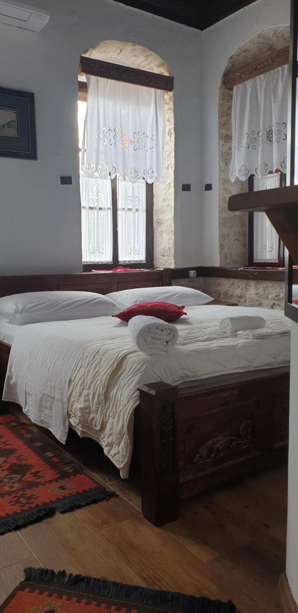 Silver Hill Guesthouse Gjirokaster Room photo