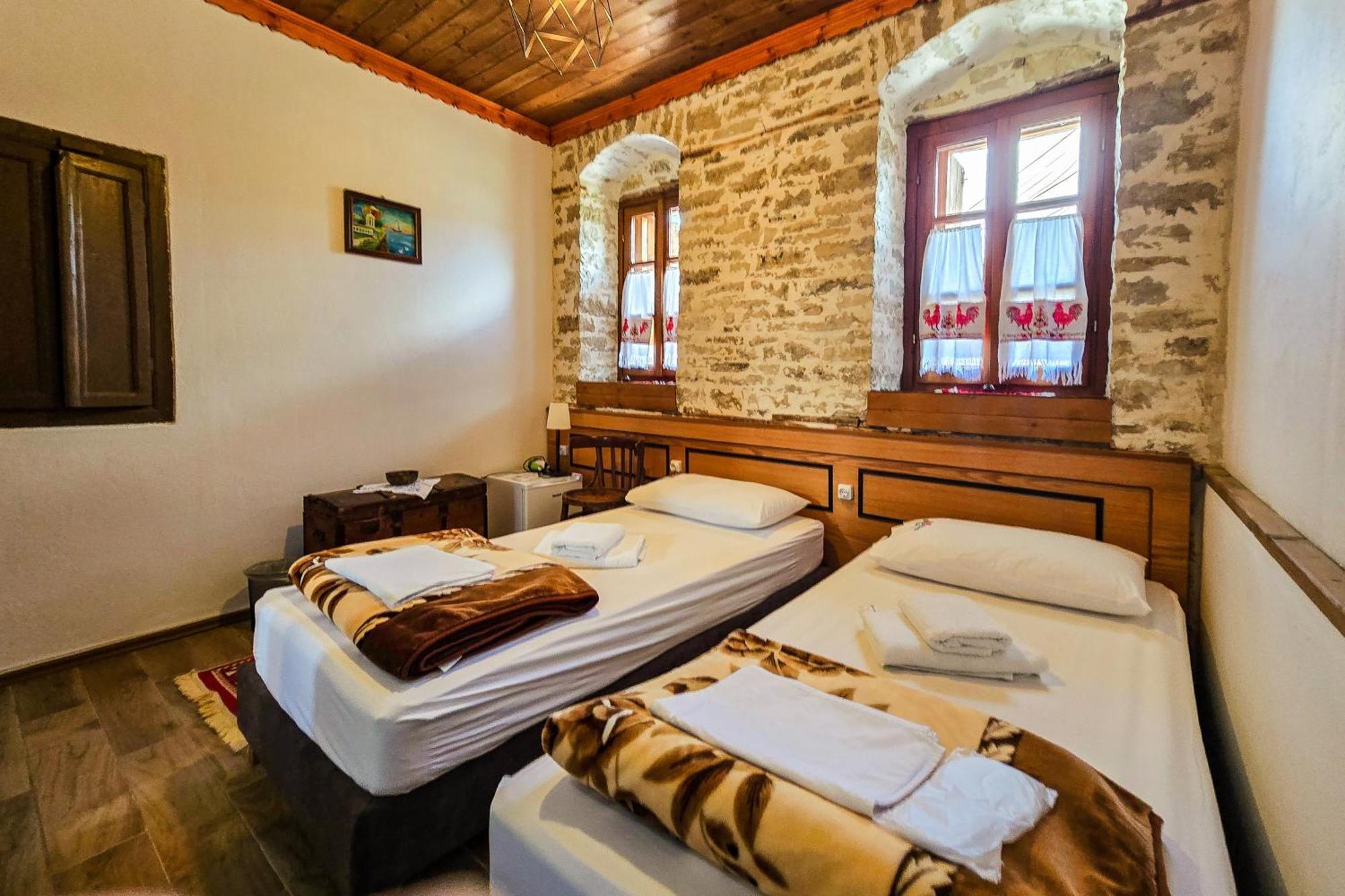 Silver Hill Guesthouse Gjirokaster Room photo