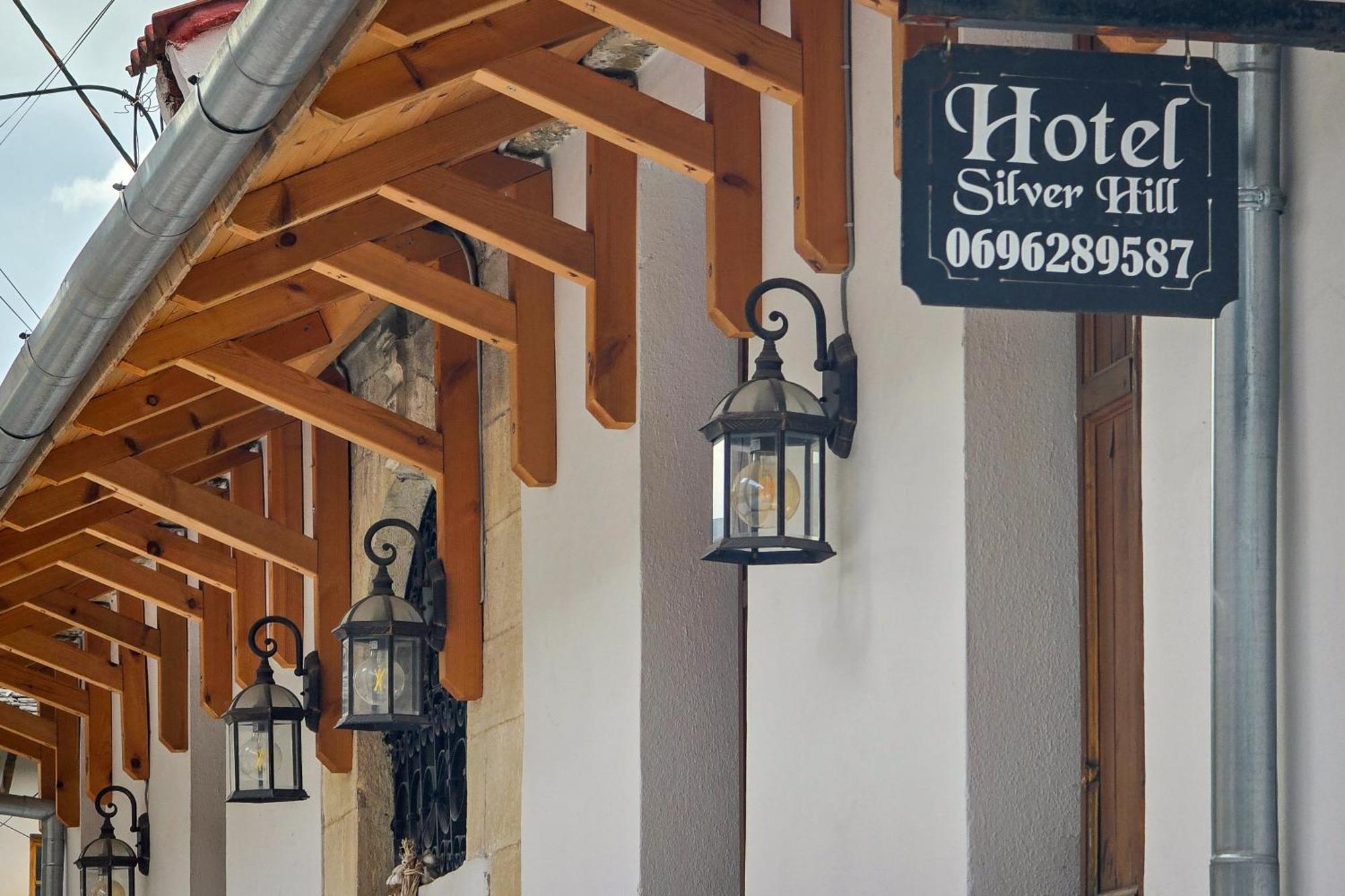 Silver Hill Guesthouse Gjirokaster Exterior photo