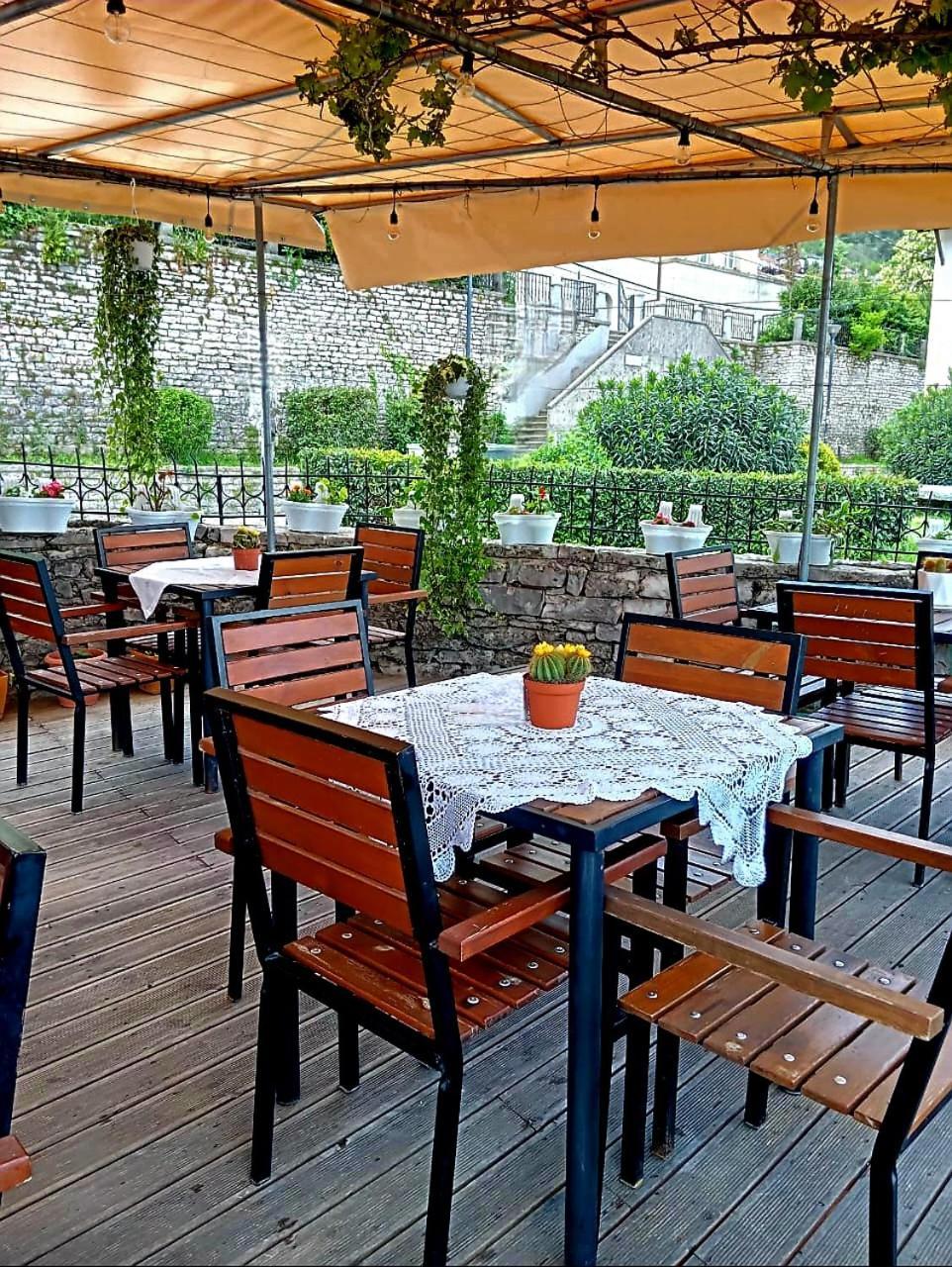 Silver Hill Guesthouse Gjirokaster Exterior photo