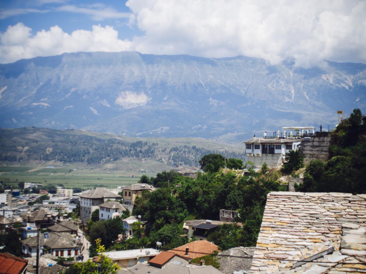 Silver Hill Guesthouse Gjirokaster Exterior photo